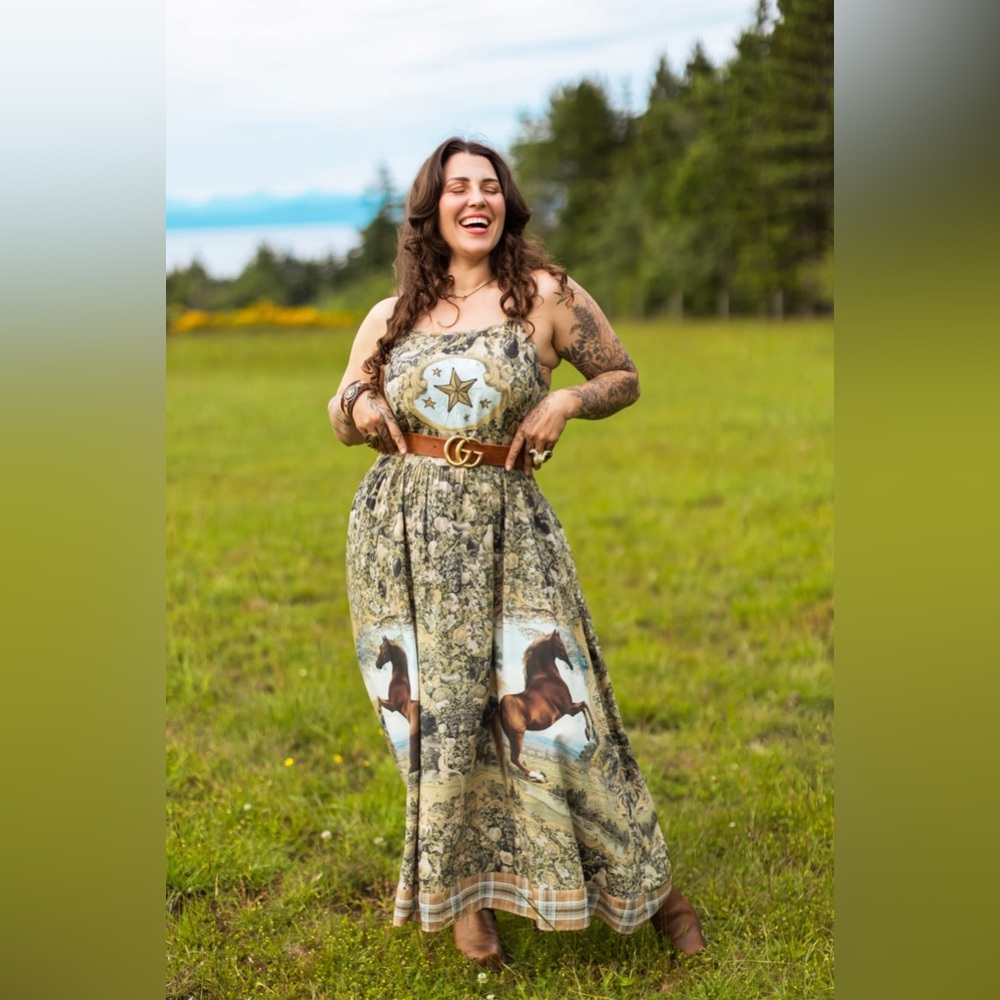 ⭐️Market of Stars⭐️ Born to Run Vintage Rustic Western Freedom Wear Horse Dress - Picture 3 of 12